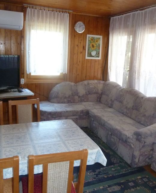  AQUA Vendégház Hegykő