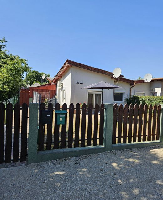 Titi Lak Apartman Gárdony