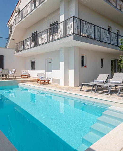 Apartments Villa Radelj B&B Pirovac