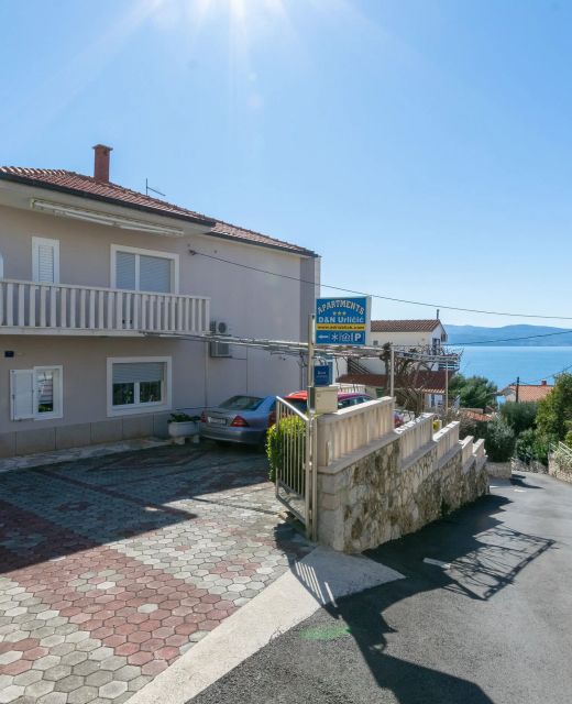 Apartments Urlicic Omis