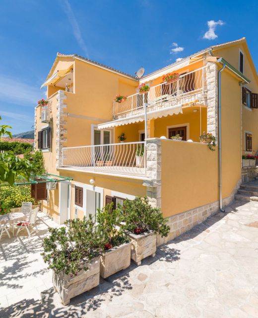 Apartments Nada Bol II