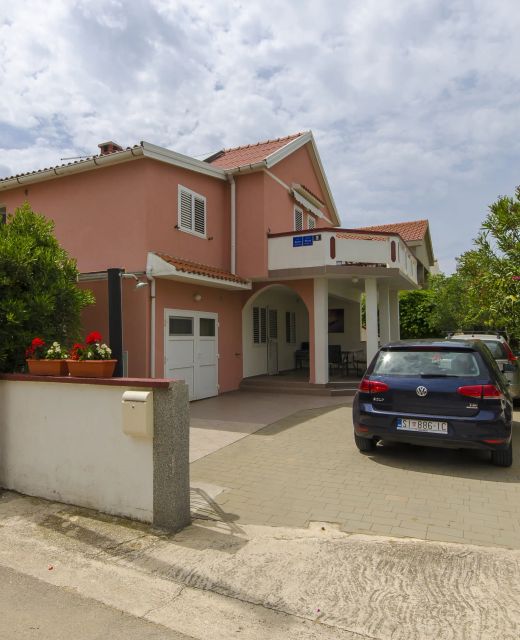 Apartment Kipson Nin