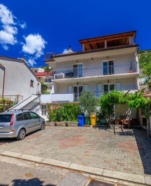 Apartment Dijana Senj