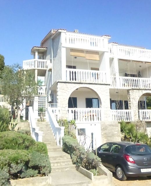 Apartments With Parking Space Omišalj, Krk - 22981 Omišalj