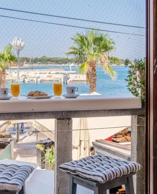 Apartments By The Sea Supetar, Brač - 23792 Supetar