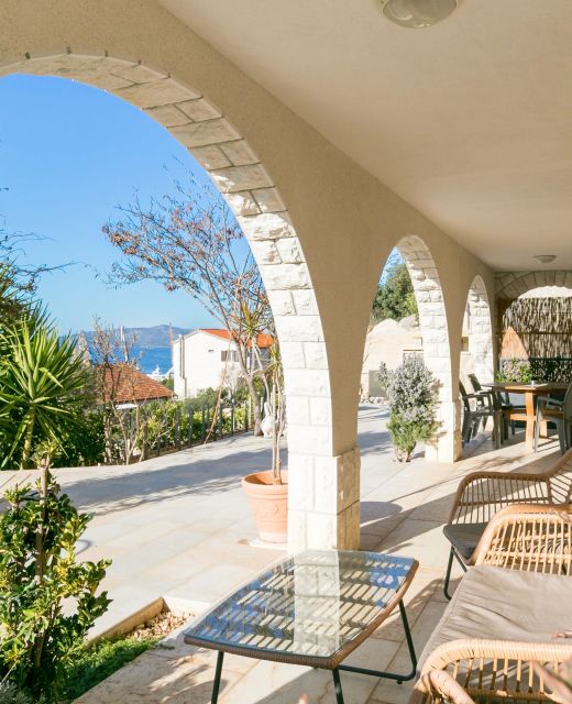 Apartments With Parking Space Trogir - 23979