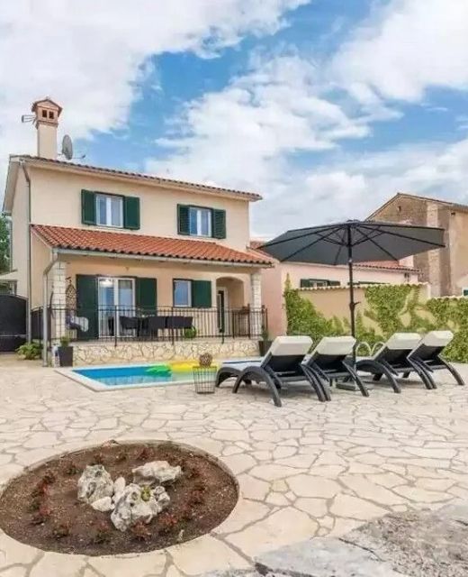 Family Friendly House With A Swimming Pool Kanfanar, Central Istria - Središnja Istra - 24042 Kanfanar