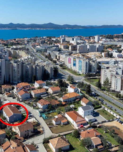 Apartments With Parking Space Zadar - 24105
