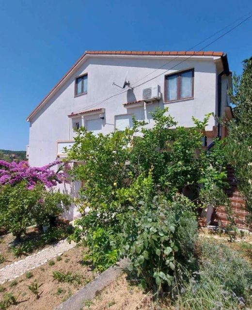 Apartments With Parking Space Palit, Rab - 24108 Palit