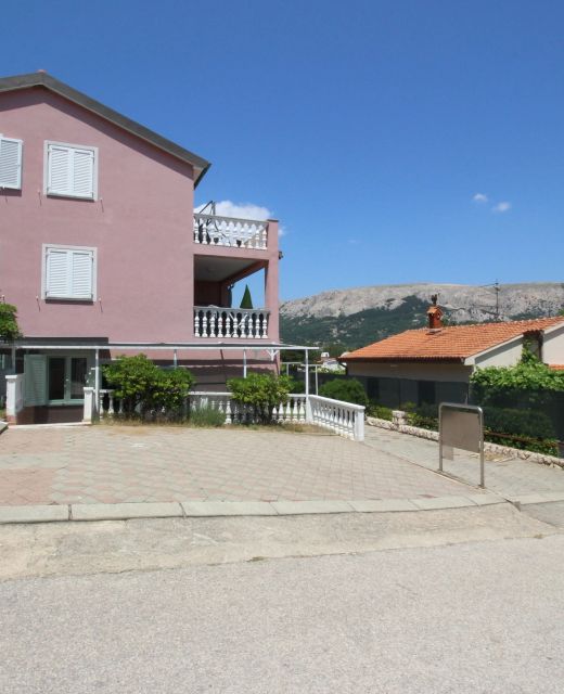 Apartments With Parking Space Baška, Krk - 24175 Baška