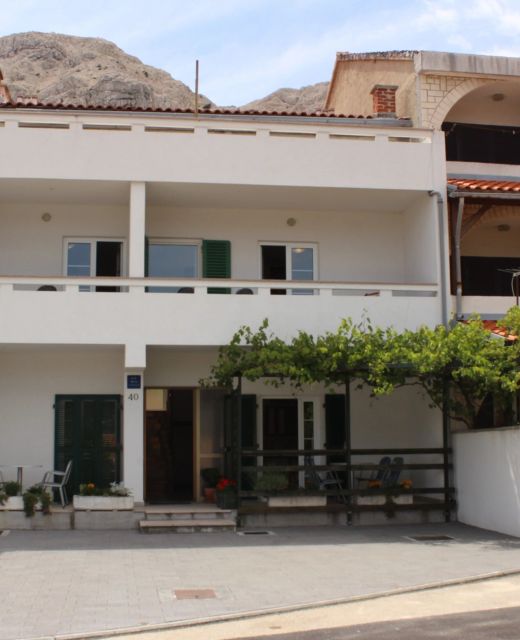 Apartments With Parking Space Baška, Krk - 24184 Baška