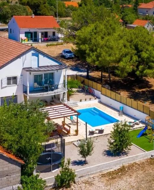 Family Friendly House With A Swimming Pool Vrpolje, Šibenik - 24345 Vrpolje