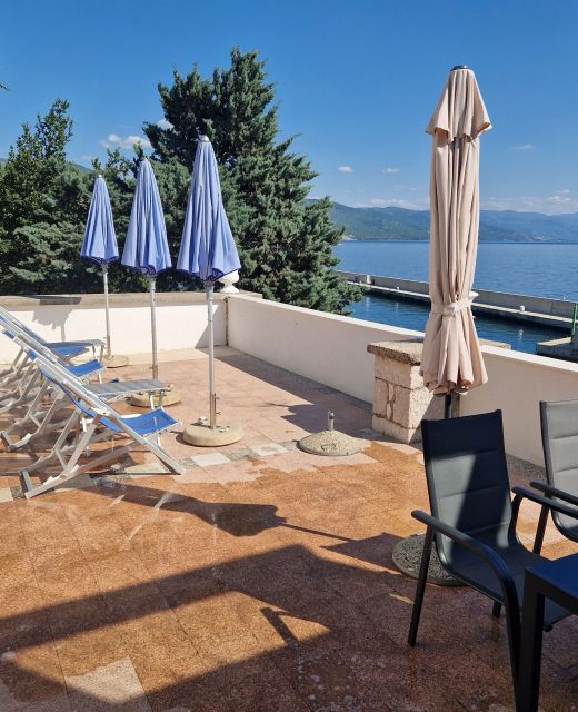 Apartments By The Sea Novi Vinodolski - 24414