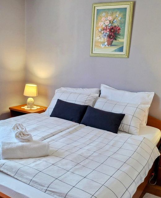 Apartments With Parking Space Palit, Rab - 24465 Palit
