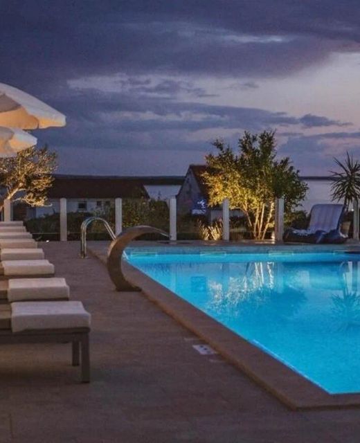 Family-friendly Apartments With Swimming Pool Mandre, Pag - 24502 Mandre