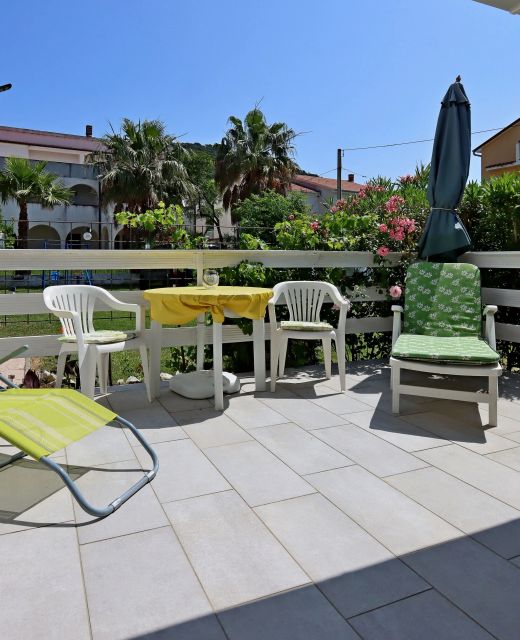 Apartments With Parking Space Barbat, Rab - 24547 Barbat
