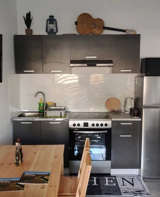 Apartments With Parking Space Otok, Slavonija - 24625 Otok