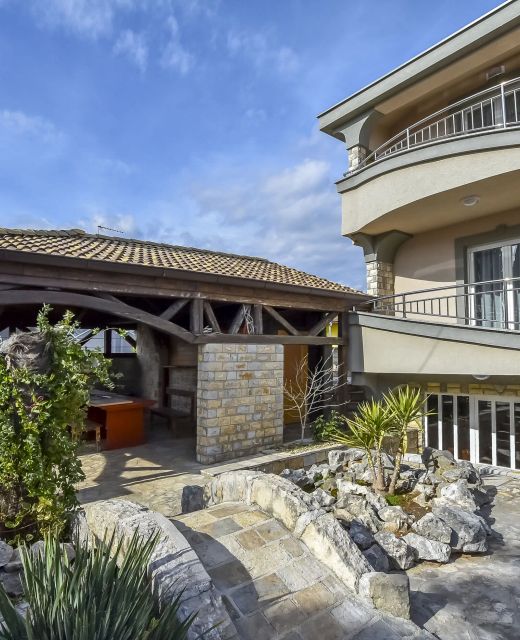 House Levanat Kakma