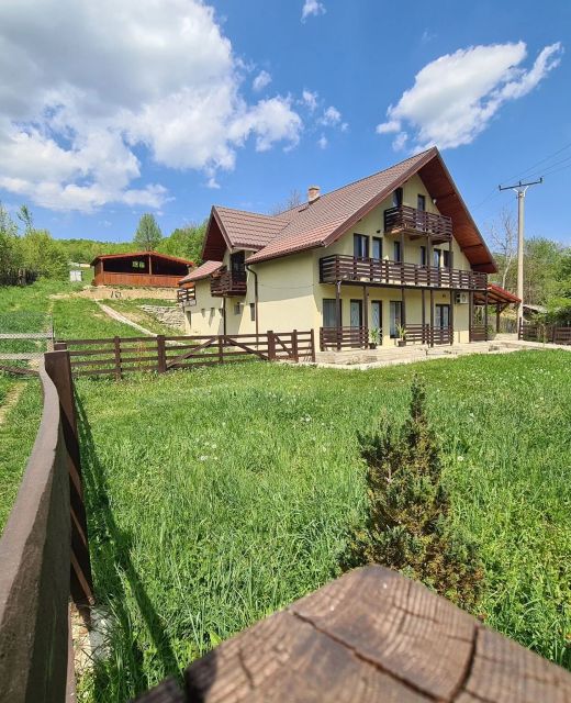 Casa Claudia Slănic Moldova