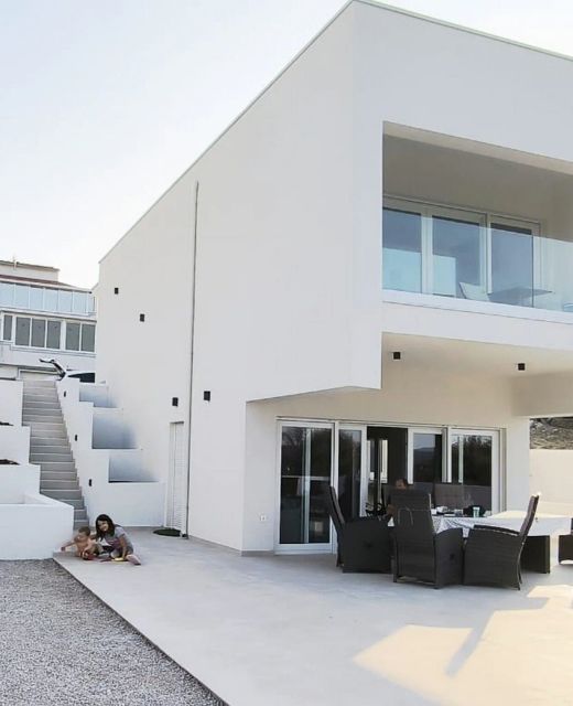 Villa Raslina View