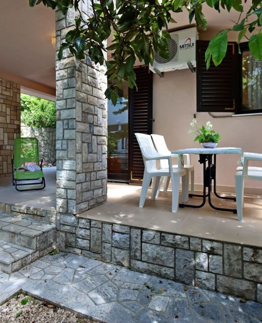 Apartments With Parking Space Selce, Crikvenica - 24450 Selce