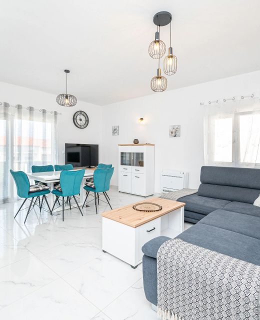 Apartments With Parking Space Zadar - 24646