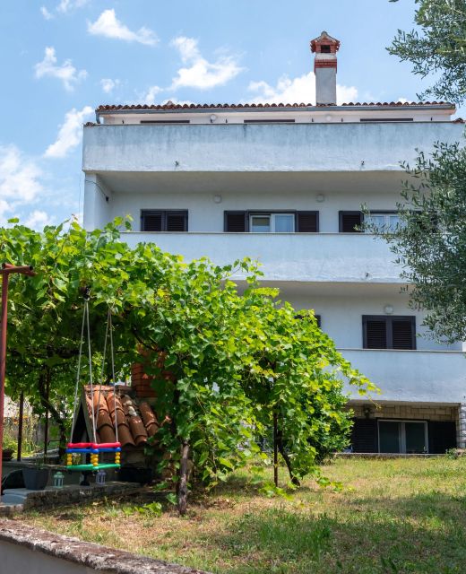 Apartments With Parking Space Rovinj - 24651