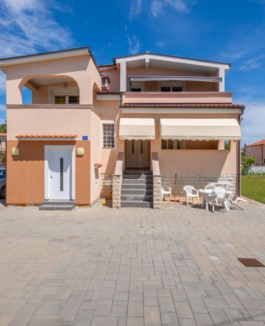 Apartments With Parking Space Vir - 24653