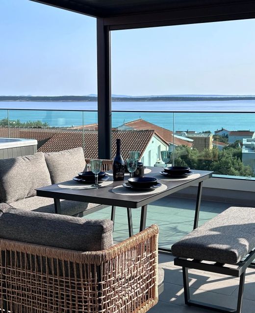 Apartments With Hot Tub Mandre, Pag - 24670 Mandre