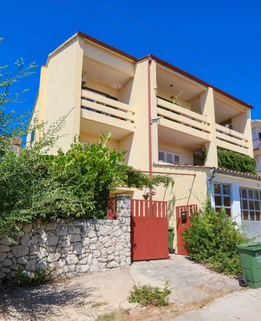Apartments With Parking Space Šibenik - 24719