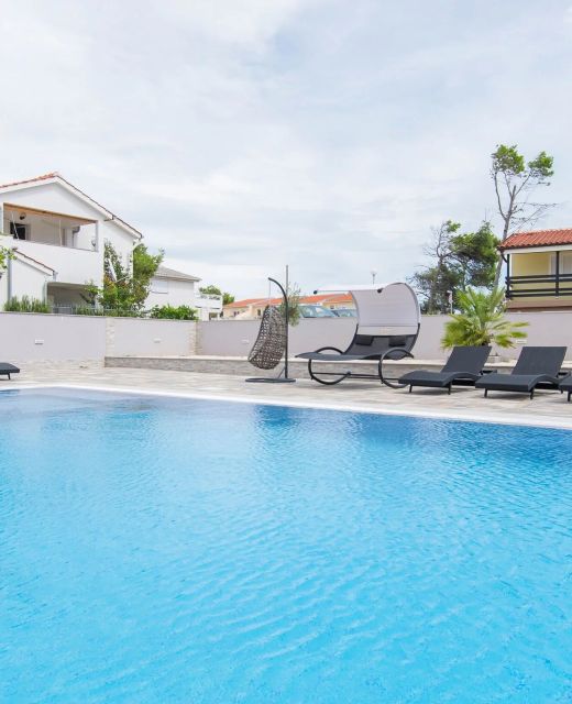 Seaside Family Friendly House With A Swimming Pool Vir - 24816