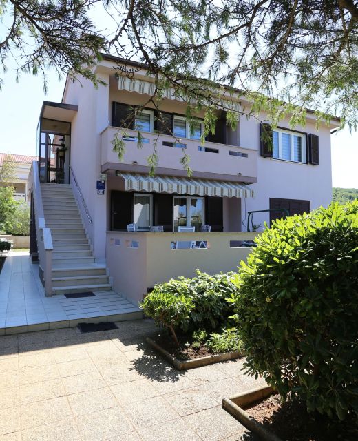 Apartments With Parking Space Punat, Krk - 24862 Punat