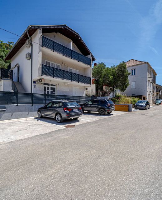 Apartments With Parking Space Trpanj, Pelješac - 24922 Trpanj