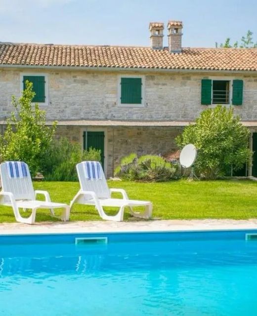 Apartments With Swimming Pool Sveti Lovreč, Central Istria - Središnja Istra - 24928 Sveti Lovreč
