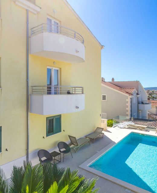 Apartments With Swimming Pool Seget Vranjica, Trogir - 24946 Seget Vranjica
