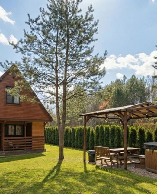Całoroczny, drewniany domek przy lesie Prażmów Nowy