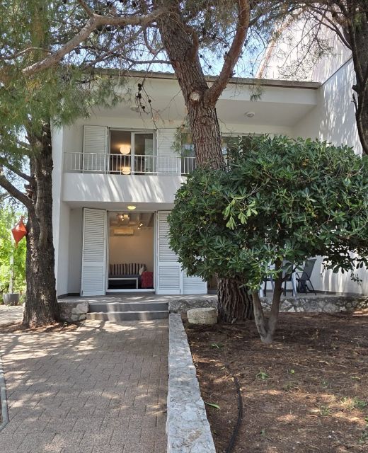 Holiday Home Hlad Baska