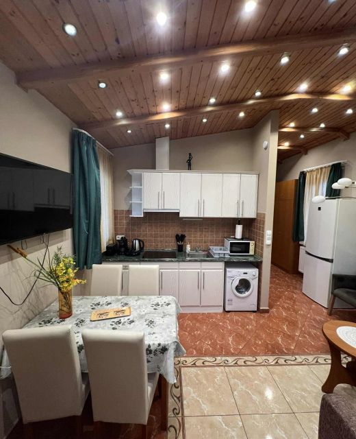 Júlia-Gyöngyvirág Apartman Hajdúszoboszló