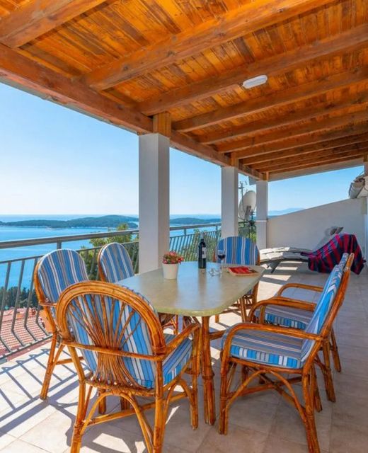 Apartments With Parking Space Hvar - 24988