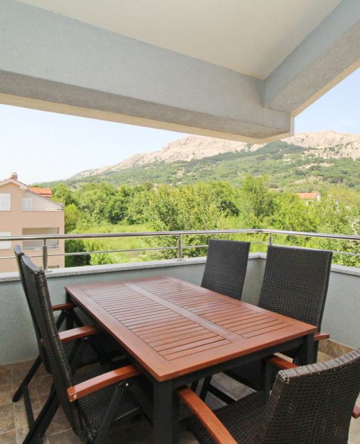 Apartments With Parking Space Baška Krk - 25018