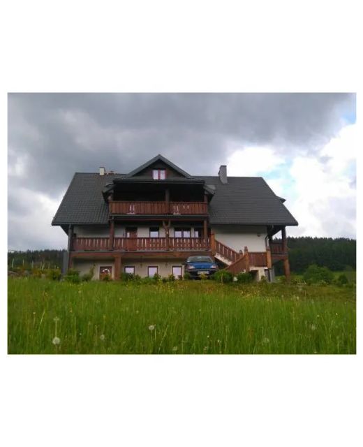 Dom na Skale Rabe, Czarna
