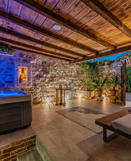 Holiday Home With Hot Tub Nin, Zadar - 25006 Nin