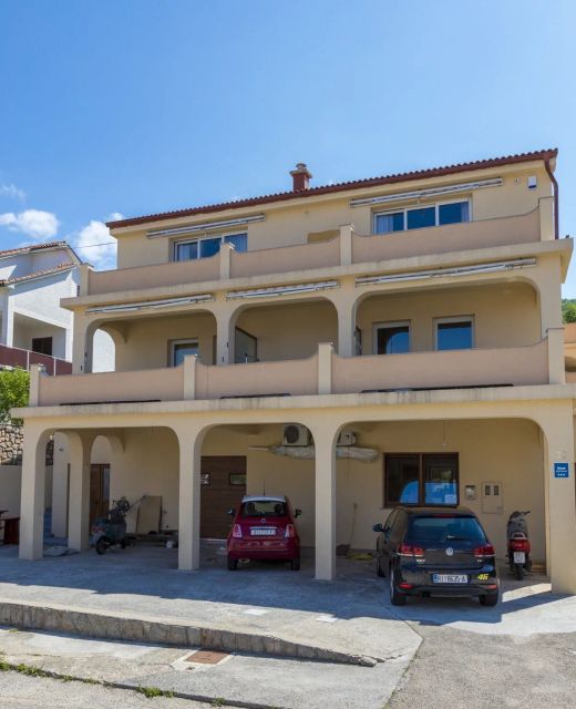 Apartments Ninac Klenovica