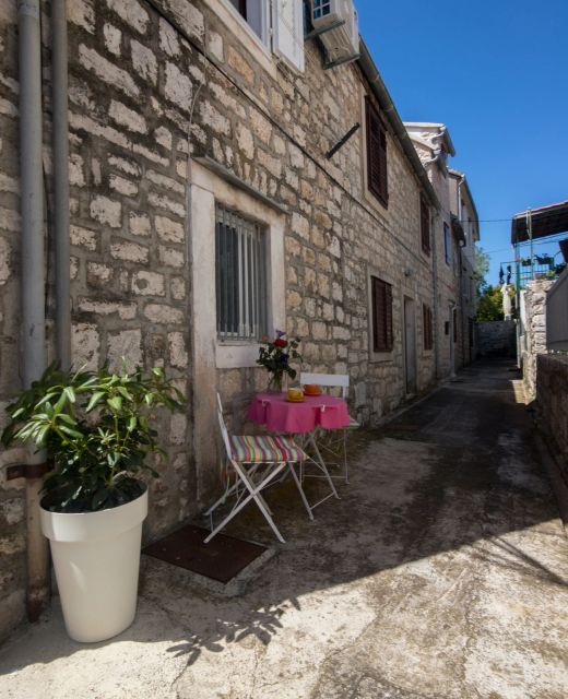 Apartments Lotti 2 Stari Grad