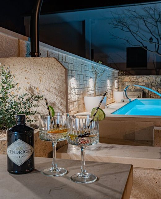 Villa V4 with pool Vodice