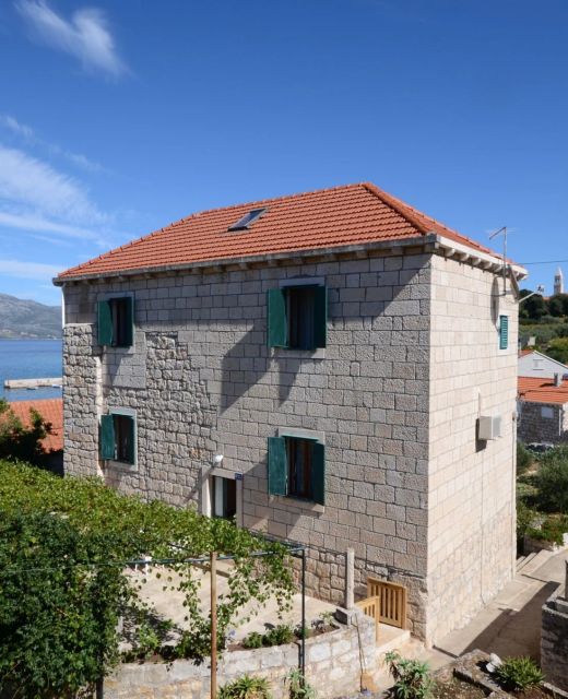 Apartments Loredana Lumbarda