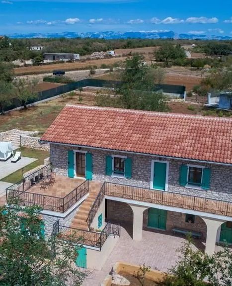 Luxury Villa With A Swimming Pool Gornje Raštane, Biograd - 17837 Gornje Raštane