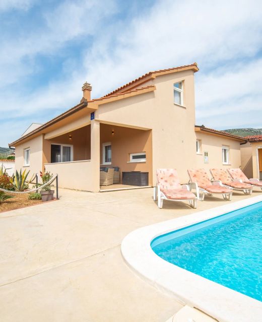 Holiday Home near Trogir Plano