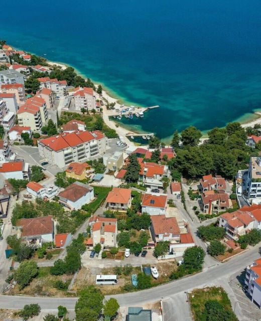 House Kućica uz more Okrug Gornji