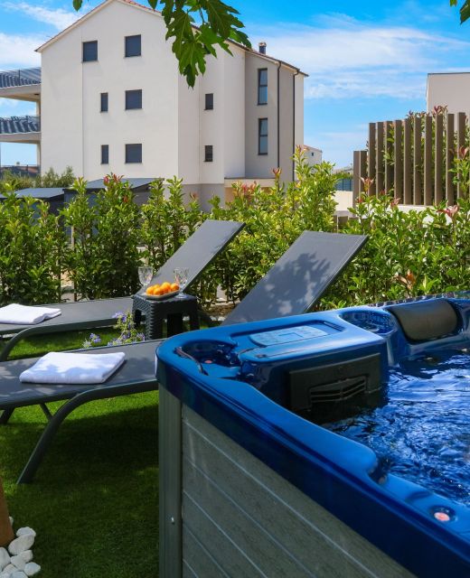 Apartments With Hot Tub Vodice - 23894